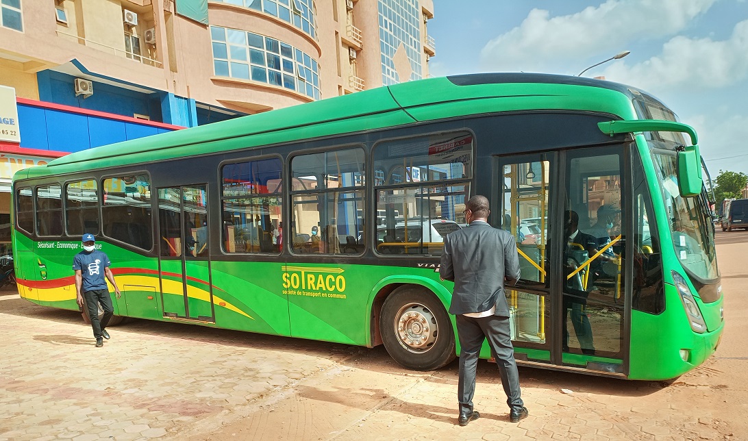Bus vert de la SOTRACO à Ouagadougou, Burkina Faso